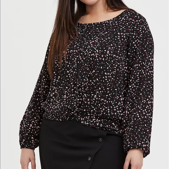 Torrid Womn Plus Sz 3X Black Leopard Heart Print Challis Twist Front Crop Blouse - Picture 1 of 10